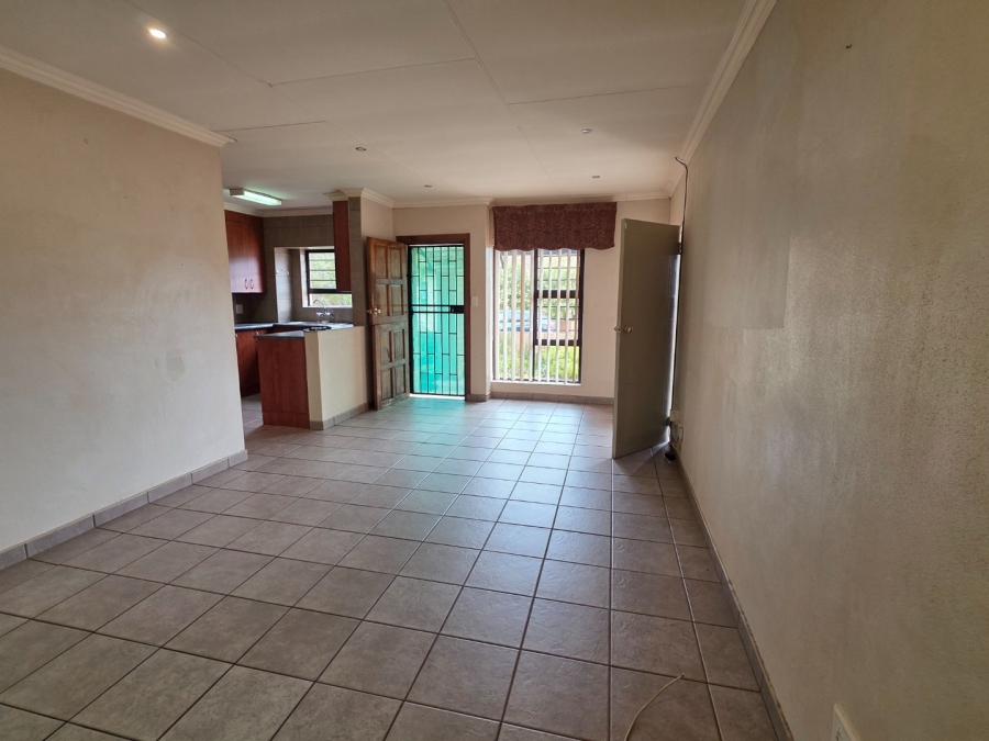 2 Bedroom Property for Sale in Wilkoppies North West